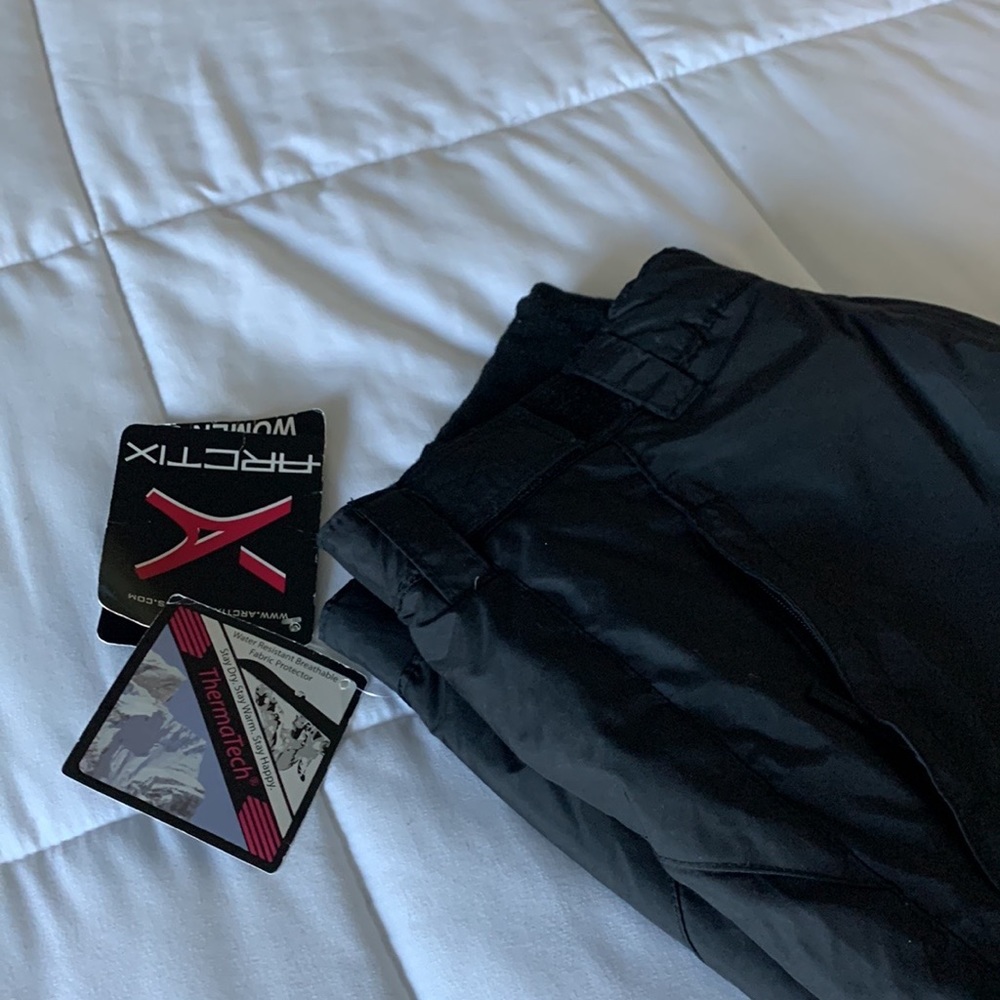 Women’s snow pants